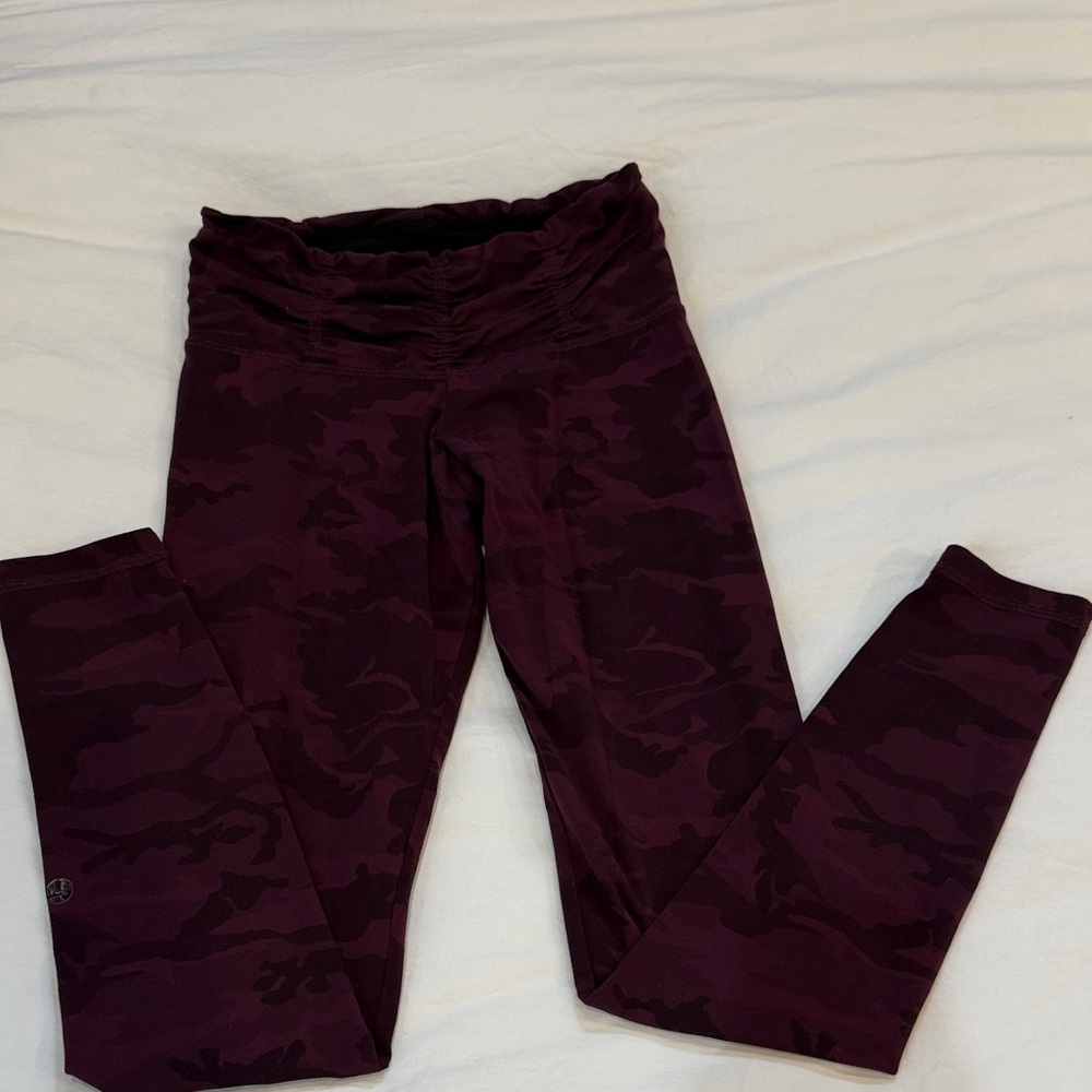Camo Print ladiesLeggings- Says OS fits like 4-6